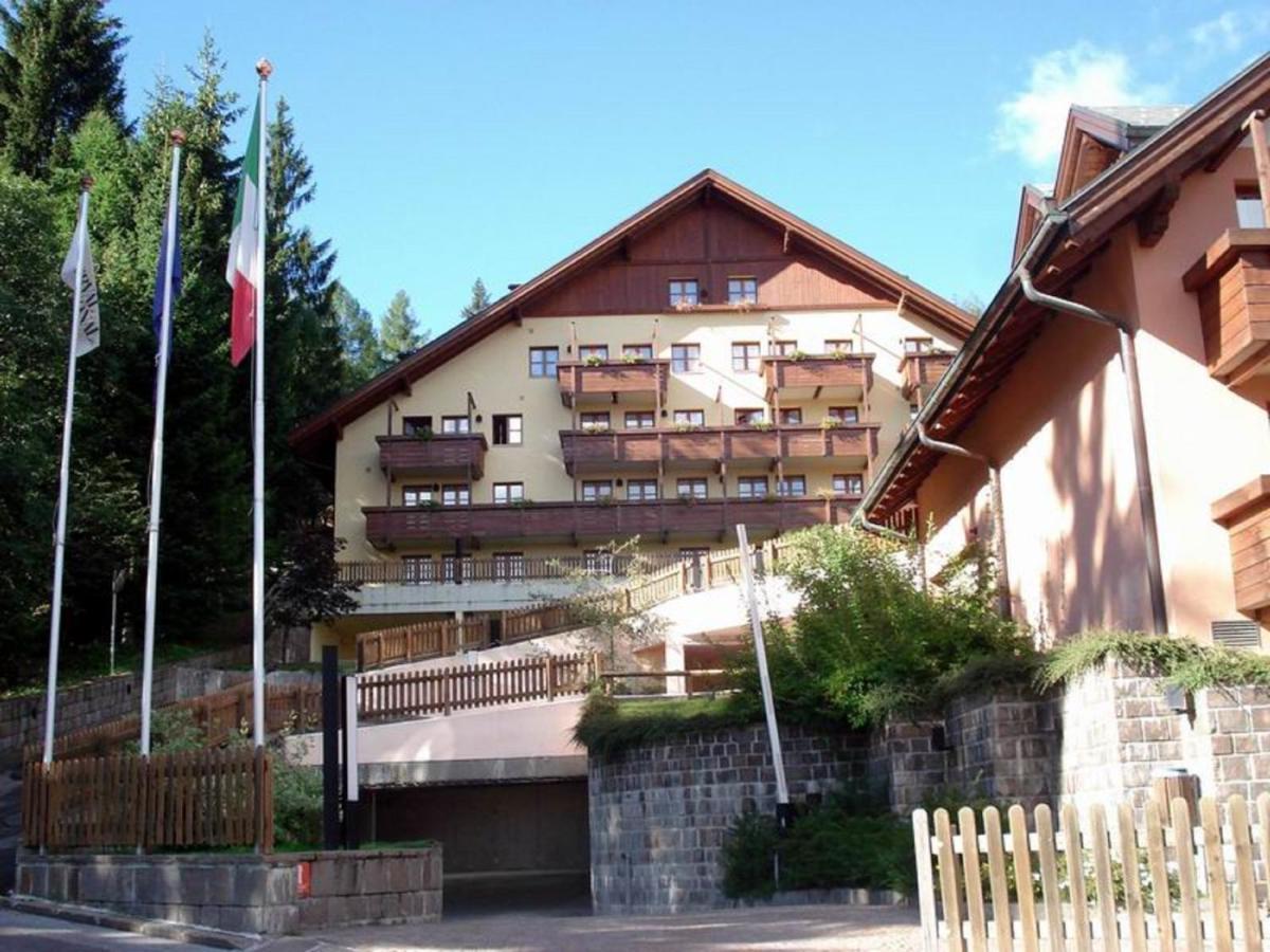 Nevesole Folgarida Resort Aparthotel Exterior foto